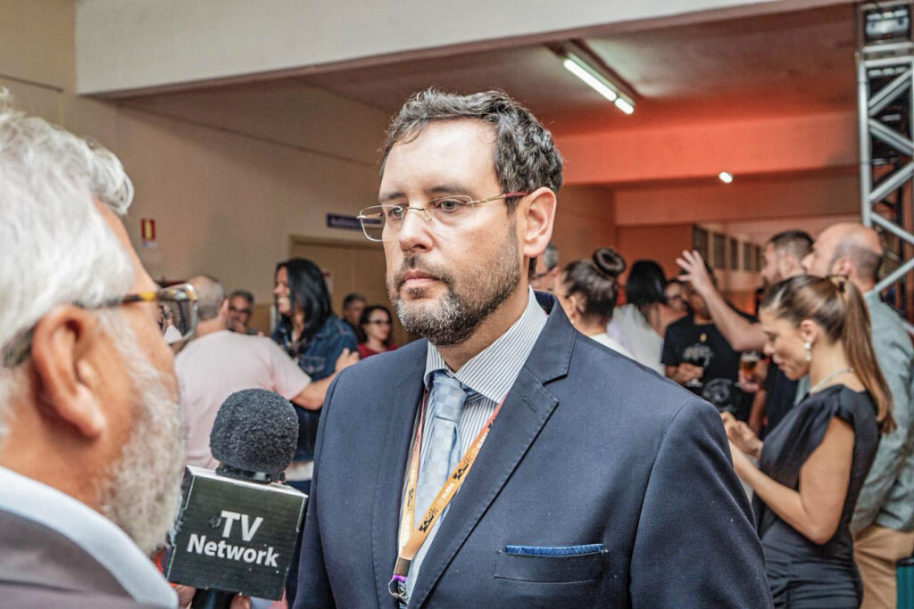 Ruy Irigaray em agenda institucional da ULBRA, destacando parcerias estratégicas e expansão em saúde, tecnologia e empreendedorismo