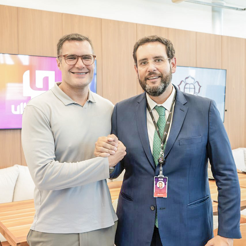 Ruy Irigaray recebe Marcelo Diniz, presidente da Tintas Renner, em encontro na ULBRA para fortalecer parceria com o setor produtivo