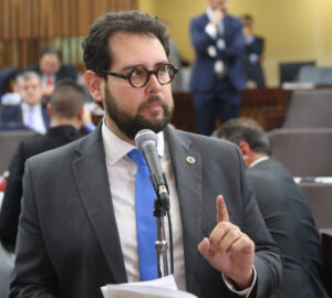 Ruy Irigaray destaca atuação no desenvolvimento do Rio Grande do Sul